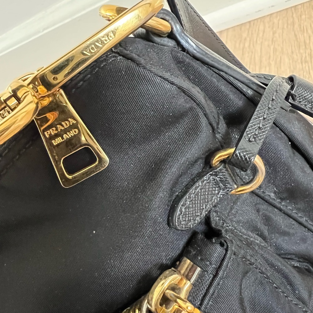 Prada Tessuto Messenger bag with Saffiano leather trim - Picture 9 of 10
